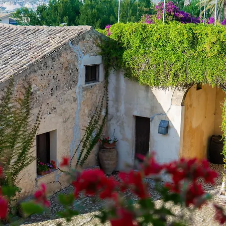Baglio Fontana Aparthotel 4*