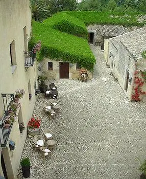 Aparthotel Baglio Fontana Buseto Palizzolo